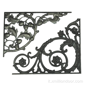 Angoli in ferro battuto decorativo metallico